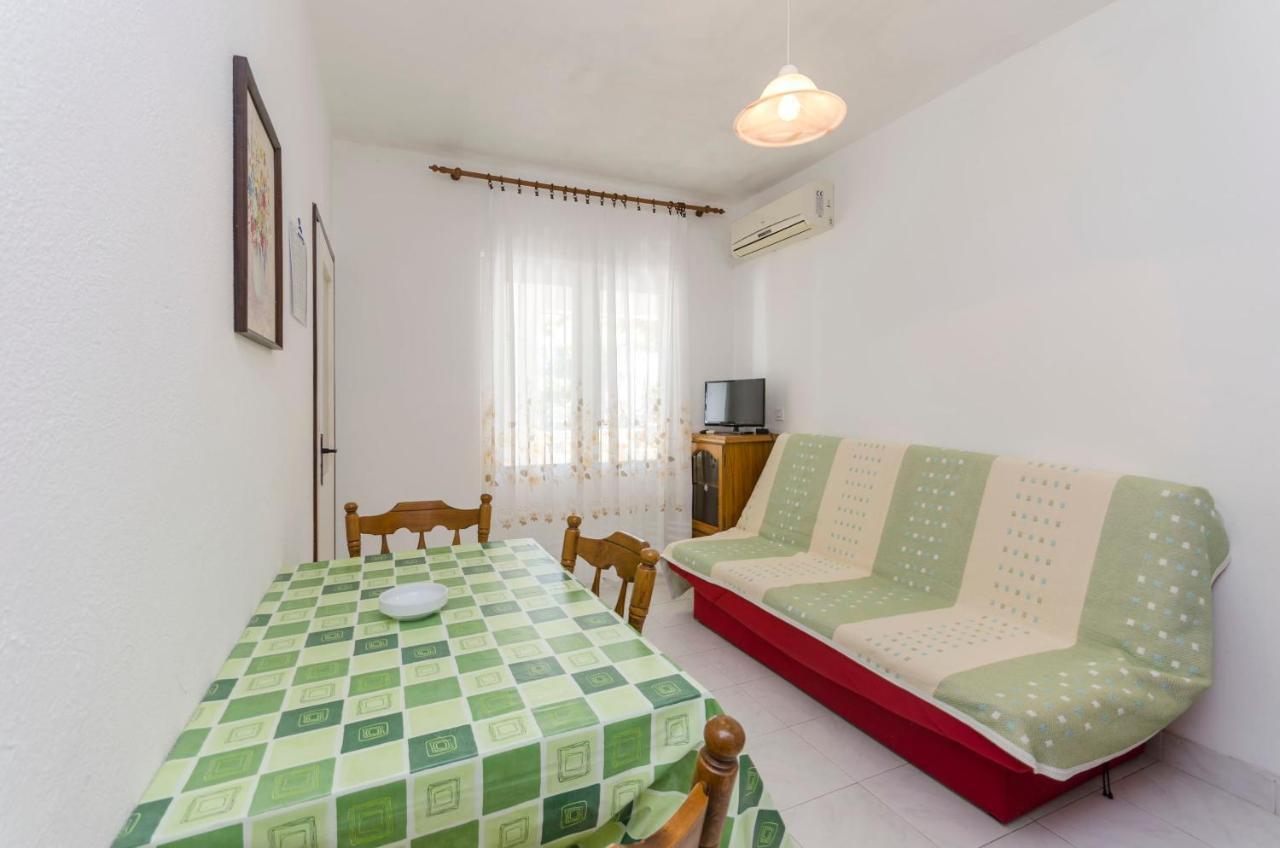 Apartment Niko Vodice Esterno foto
