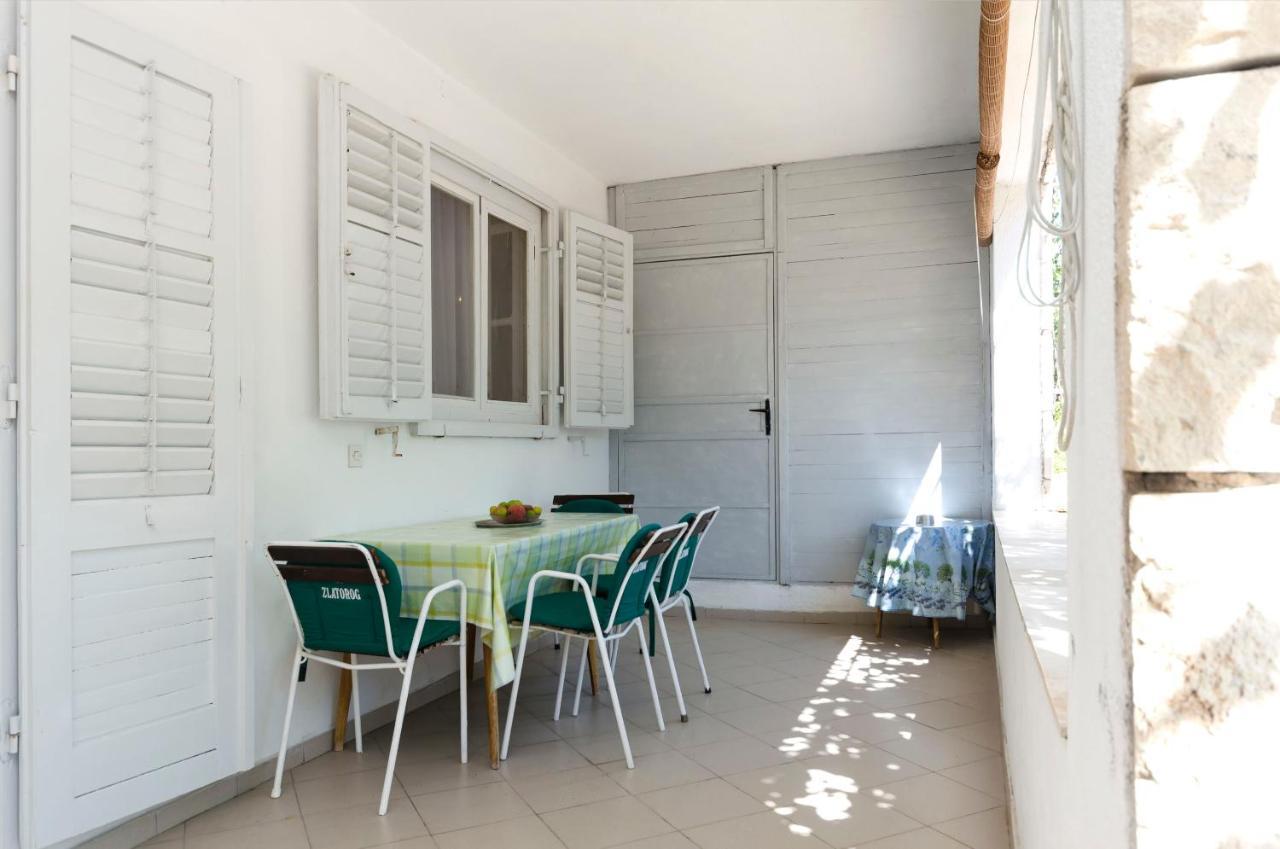 Apartment Niko Vodice Esterno foto